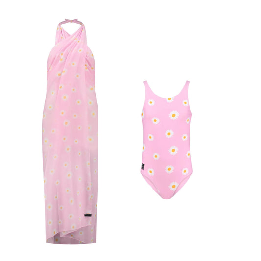 Madelief, Moeder en dochter zwemkleding